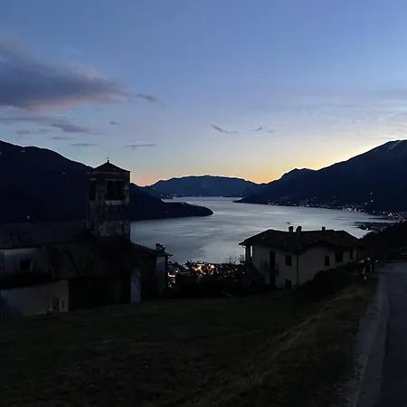 アパート Delfina Mansarda Vercana