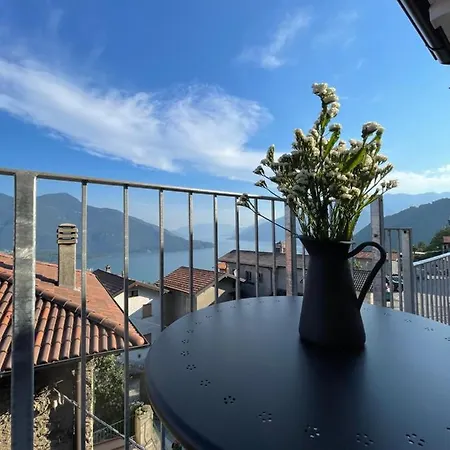 アパート Delfina Mansarda Vercana