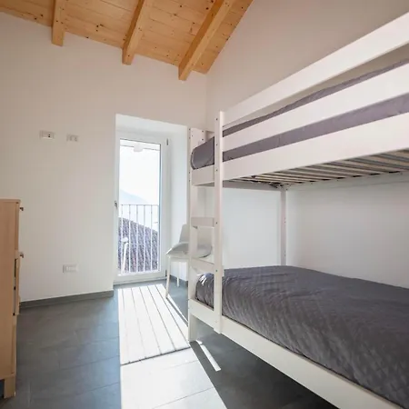 Delfina Mansarda Apartment *