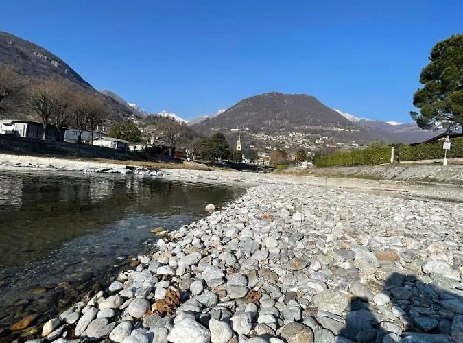 Delfina Mansarda 아파트 베르카나