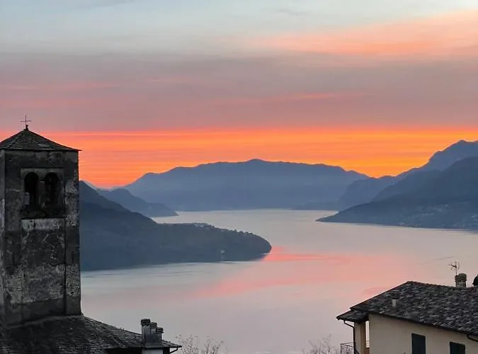 Delfina Mansarda * Vercana