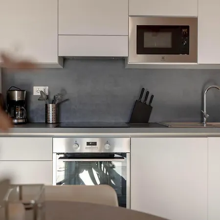 Delfina Mansarda * Vercana